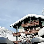 Hotel Berg-Leben 4*