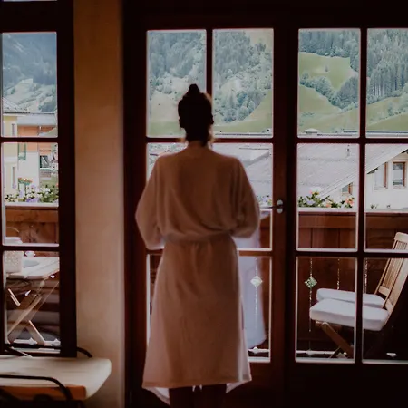 Berg-leben Hotel 4*
