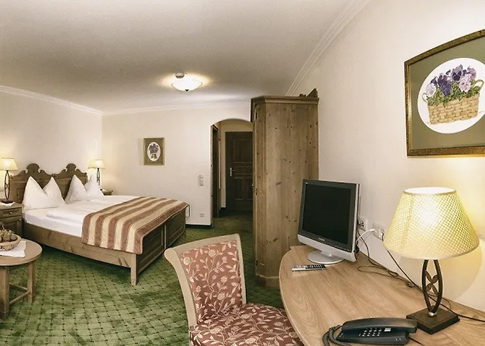 Berg-leben 酒店 格罗萨尔