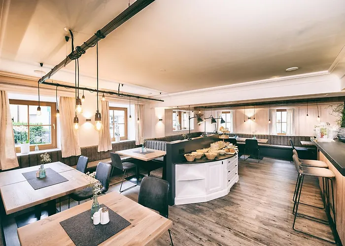 فندق Berg-leben غروسارل